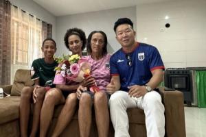 在佛得角的中国球迷：认识门将沃齐尼亚多年 当地球队工资1千多元