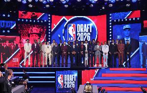 NBA选秀次轮：火箭次轮状元选小钢炮 森林狼选小绿屋射手