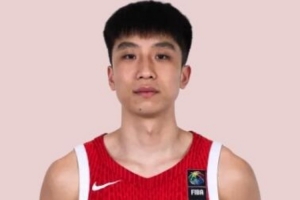 媒体人：石洺豪在进攻端表现亮眼 张淳智全队唯一得分上双也可以