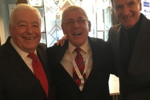 R.I.P. 利物浦悼念离世的前球员阿兰·班克斯，享年87岁