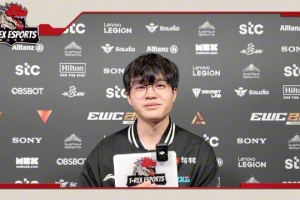 Xun：我们在交流上和一些配合很急 导致输掉了比赛